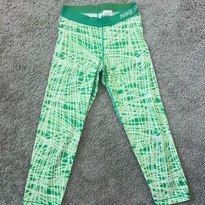 Nike Pro Dri-Fit Capri Leggings Womens Size Medium